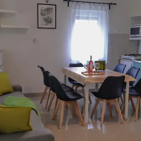 Σπίτι διακοπών Holiday Home Balatonszarszo *
