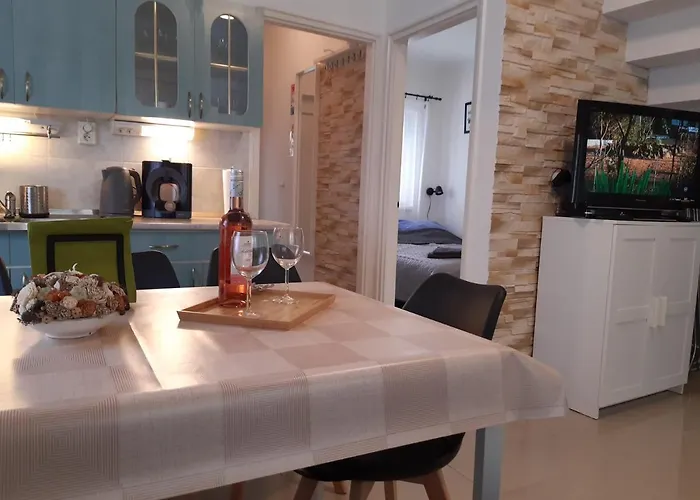 Dom wakacyjny Holiday Home Balatonszarszo *