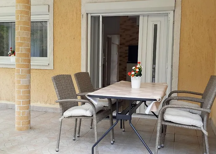 Dom wakacyjny Holiday Home Balatonszarszo *