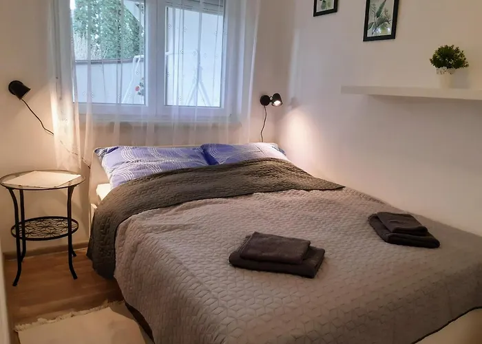 Dom wakacyjny Holiday Home Balatonszarszo *