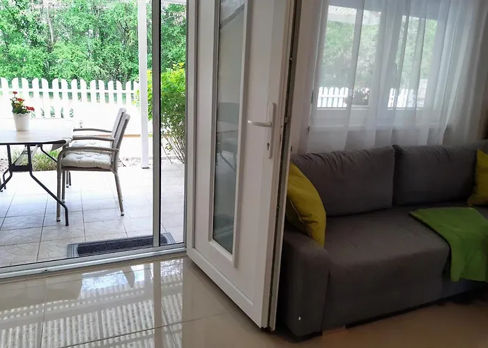 Vakantiehuis Holiday Home Balatonszarszo Balatonszarszo